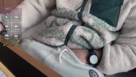 Snapshot of bobbyflix chatting on 02-12-25, 12:12 Bobby online show from 02-12-25, 12:12