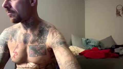 Snapshot of bodyart85_19 chatting on 03-09-25, 10:19 Bodyart85 19 online show from 03-09-25, 10:19