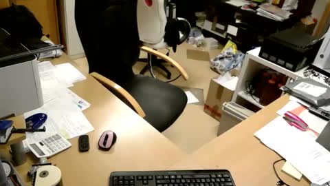 Snapshot of bodymen1 chatting on 10-26-25, 12:38 bodymen1 online show from 10-26-25, 12:38