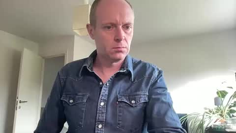 ask me online show from 10-31-25, 11:22