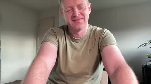 ask me online show from 11-25-25, 08:47