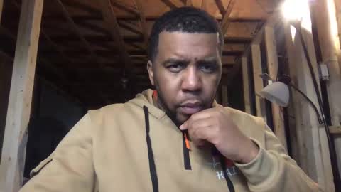 Bogarcon234 online show from 10-16-25, 06:09