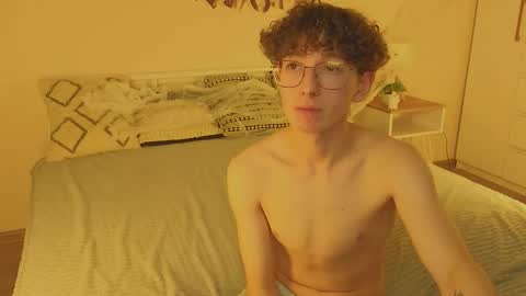 ALEXPVT IS OPEN online show from 11-04-25, 10:53