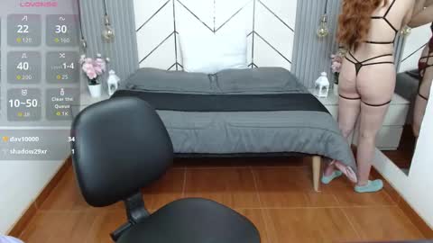 Snapshot of bom_bomx chatting on 10-04-25, 10:30 Paris online show from 10-04-25, 10:30