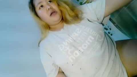 Snapshot of bombastic_darla chatting on 09-16-25, 12:06 bombastic_darla online show from 09-16-25, 12:06