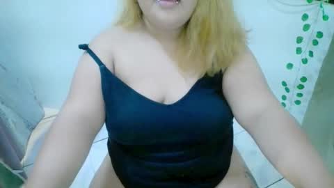 Snapshot of bombastic_darla chatting on 09-27-25, 07:35 bombastic_darla online show from 09-27-25, 07:35