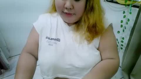 Snapshot of bombastic_darla chatting on 09-28-25, 03:01 bombastic_darla online show from 09-28-25, 03:01
