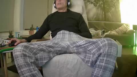 Snapshot of bomsay chatting on 02-09-25, 09:06 bomsay online show from 02-09-25, 09:06