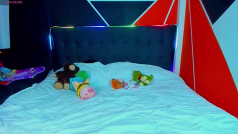 Snapshot of bonbon_lux chatting on 10-10-25, 11:48 BON BON online show from 10-10-25, 11:48