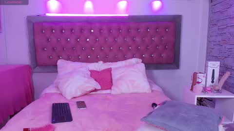 i AM Bonnie  online show from 09-18-25, 04:36