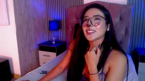 bonnali_lune online show from 10-15-25, 11:38