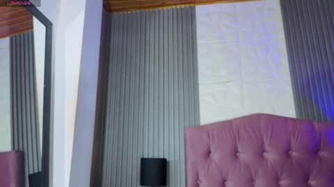 bonnali_lune online show from 04-12-26, 04:06