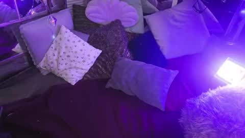 Bonnie and Clyde online show from 11-08-25, 11:36