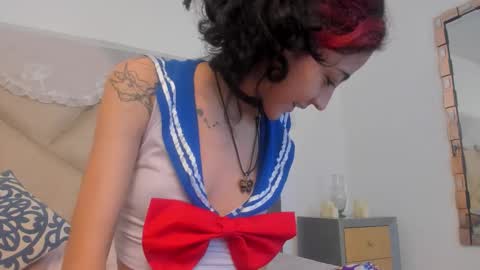   online show from 10-28-25, 12:25