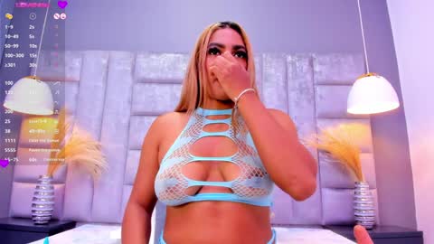 Snapshot of bonnieowen chatting on 12-06-24, 05:00 Bonnie online show from 12-06-24, 05:00