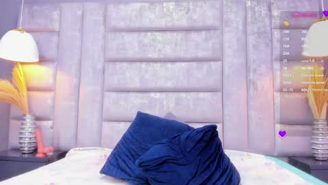 Snapshot of bonnieowen chatting on 01-12-25, 01:16 Bonnie online show from 01-12-25, 01:16