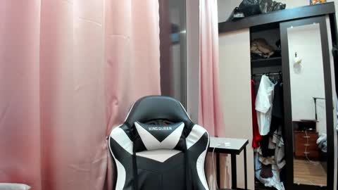 Snapshot of bonny_kimberly chatting on 01-19-25, 03:21 Bonny Kimberly online show from 01-19-25, 03:21