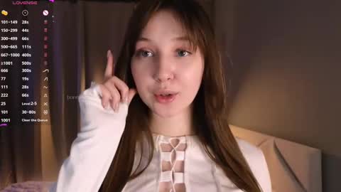 Snapshot of bonnyflower chatting on 02-20-25, 04:25 Eva online show from 02-20-25, 04:25