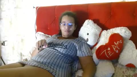 Queen Bon Vivantt online show from 12-02-24, 04:09