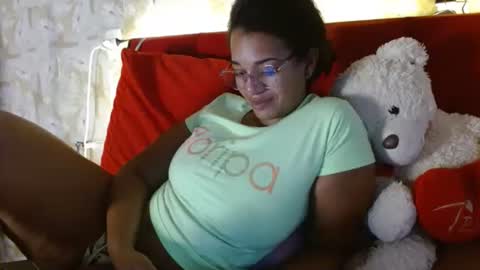 Queen Bon Vivantt online show from 12-22-24, 02:27