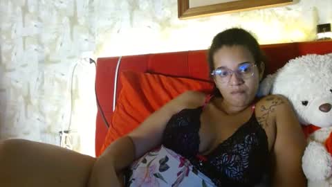 Queen Bon Vivantt online show from 01-06-25, 02:37