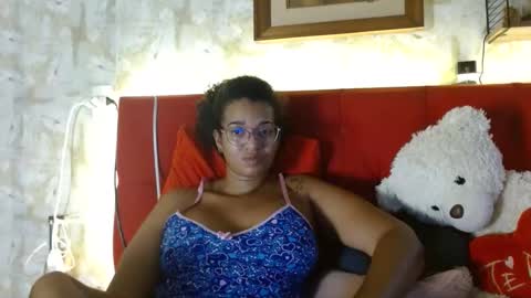 Queen Bon Vivantt online show from 01-07-25, 03:44