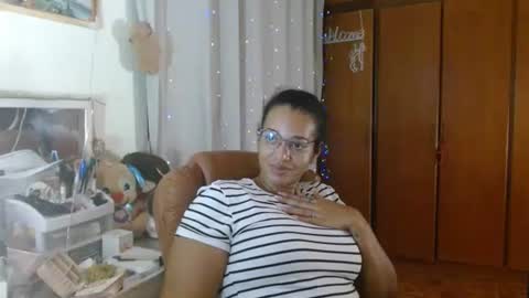 Queen Bon Vivantt online show from 01-18-25, 04:26