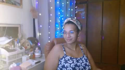 Queen Bon Vivantt online show from 01-21-25, 05:16