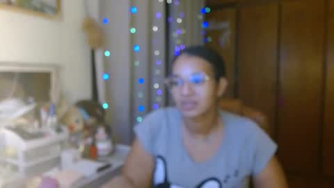 Queen Bon Vivantt online show from 01-23-25, 05:45