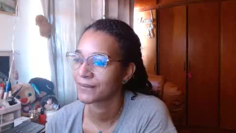 Queen Bon Vivantt online show from 01-24-25, 01:03