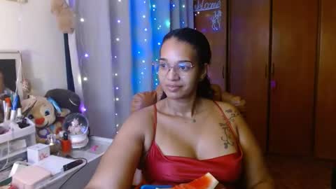 Queen Bon Vivantt online show from 01-25-25, 05:29