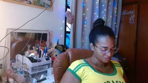 Queen Bon Vivantt online show from 02-05-25, 10:22