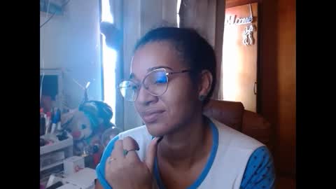 Queen Bon Vivantt online show from 02-06-25, 01:10