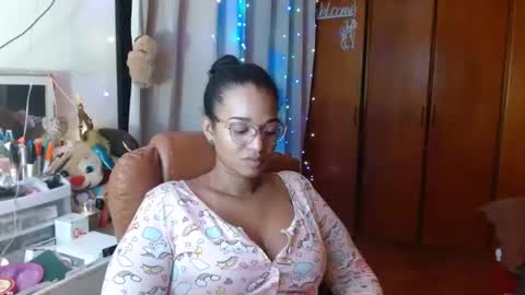 Queen Bon Vivantt online show from 02-21-25, 04:29