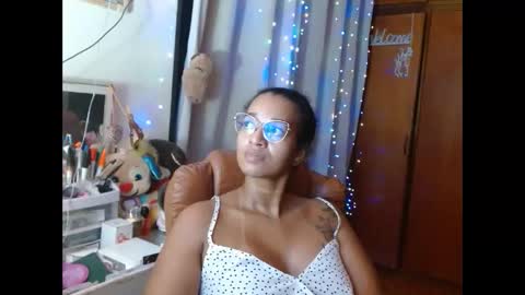 Queen Bon Vivantt online show from 02-24-25, 01:24