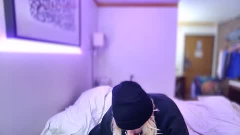 Snapshot of boobookittyfuxx chatting on 10-30-25, 01:29 boobookittyfuxx online show from 10-30-25, 01:29