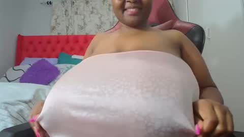 Snapshot of boobygoddessxxx chatting on 10-07-25, 02:31 boobygoddessxxx online show from 10-07-25, 02:31