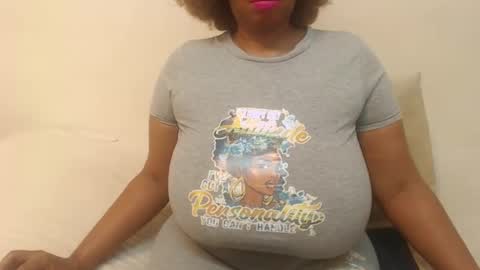 boobyqueen online show from 02-18-25, 12:17