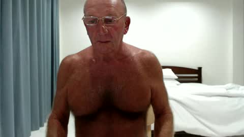 Snapshot of boppy21 chatting on 02-13-25, 10:00 Boppy21 online show from 02-13-25, 10:00