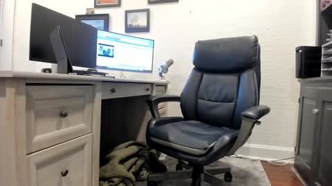 Boredhorndog online show from 12-31-24, 04:46