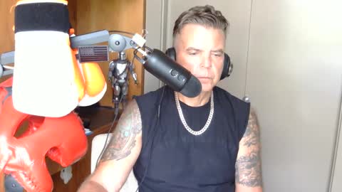 BOSS online show from 09-30-25, 05:40