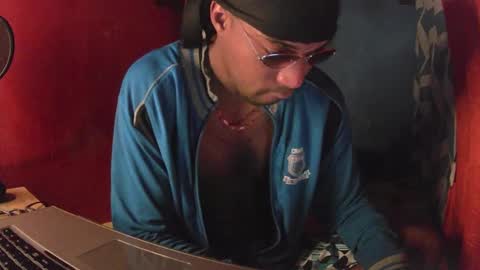 boss_playa98 online show from 03-07-25, 06:46