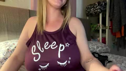 BossMom online show from 01-02-25, 08:46