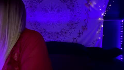 BossMom online show from 01-07-25, 02:10