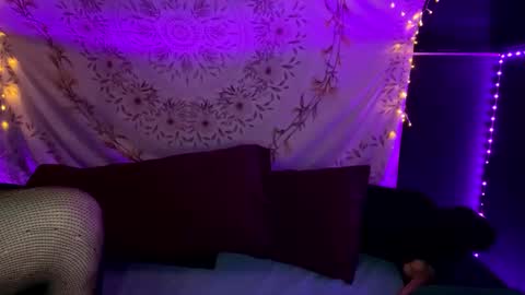 BossMom online show from 01-21-25, 04:48