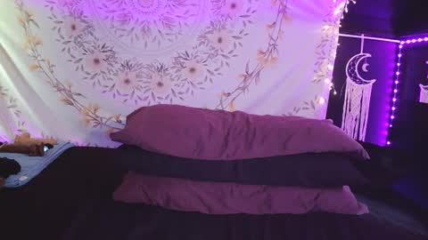 BossMom online show from 02-28-25, 08:50