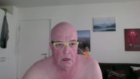 boston1967524903 online show from 02-09-25, 03:23