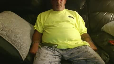 Snapshot of bostonguy1969 chatting on 09-19-25, 02:02 bostonguy1969 online show from 09-19-25, 02:02