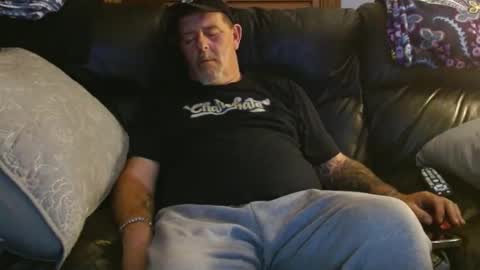 Snapshot of bostonguy1969 chatting on 11-05-25, 01:49 bostonguy1969 online show from 11-05-25, 01:49