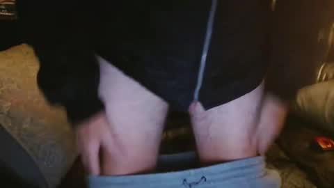 Snapshot of bostonguy1969 chatting on 11-11-25, 04:34 bostonguy1969 online show from 11-11-25, 04:34